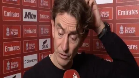 “森林主场能否成为阿森纳的克星？一触即发的激情对决！”